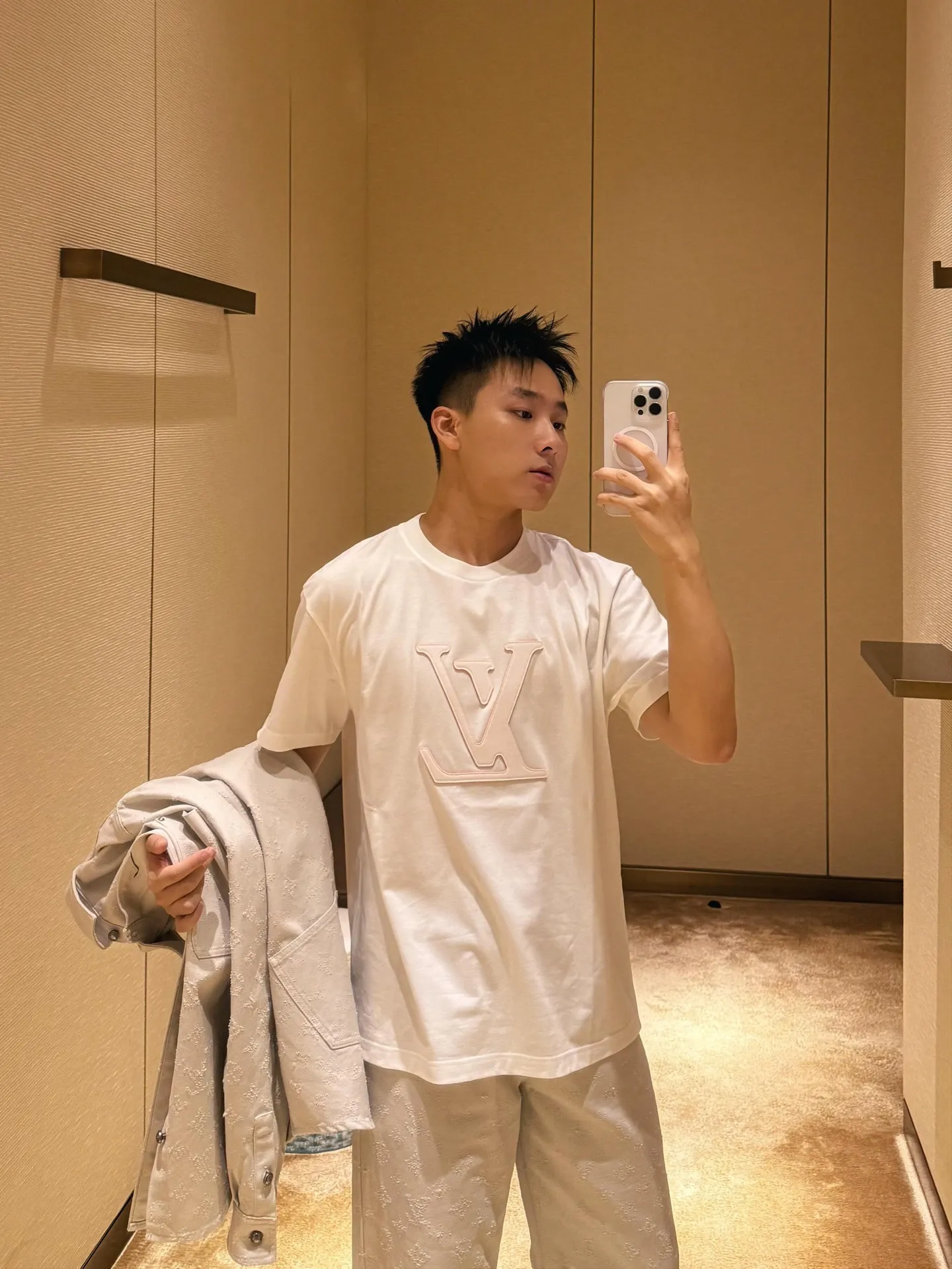 Louis Vuitton/Louis Vuitton laser cut logo short sleeves